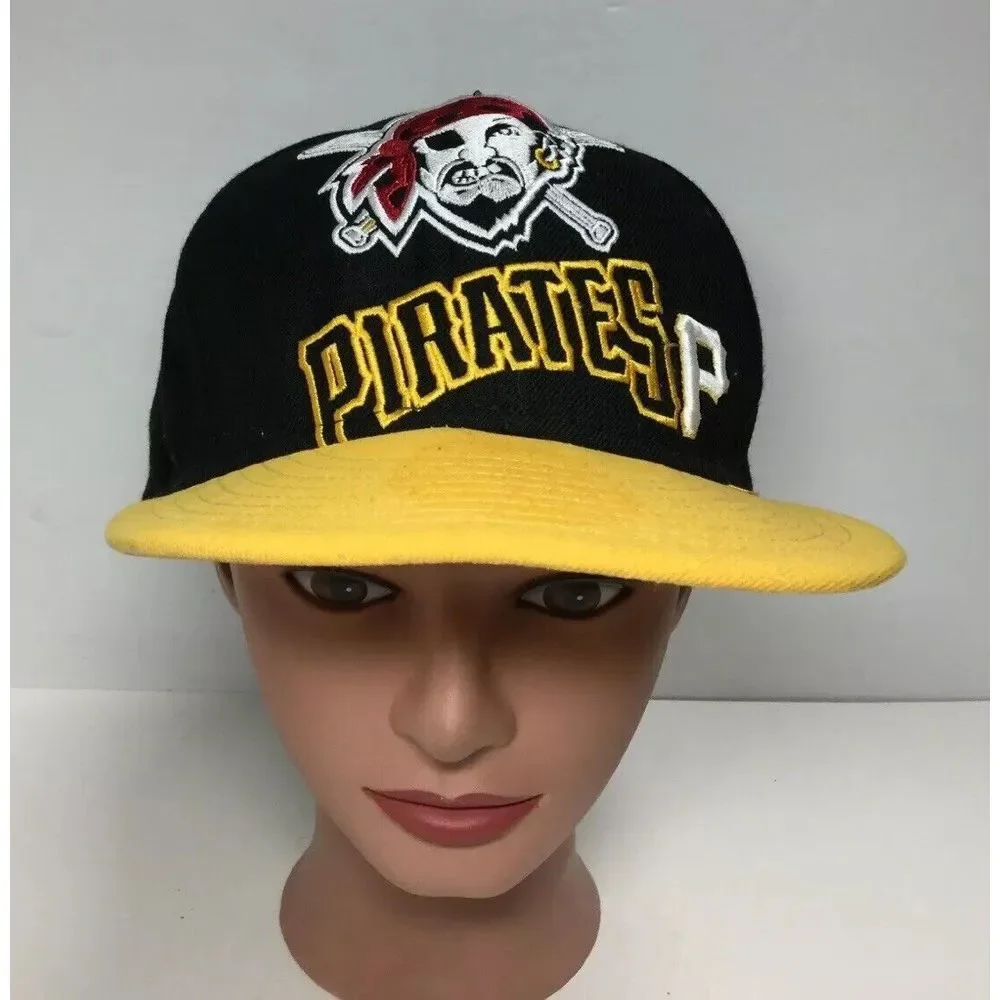 New Era 59Fifty Pittsburg Pirates Hat Black Yellow Spell Out Baseball Cap Sz 7.5